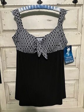 NWT Great Lengths Women's Black/White One Piece Swimsuit Size 22